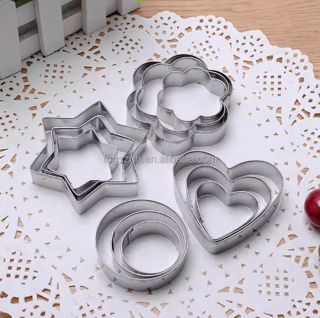 12PCS Durable Baking Molds Set