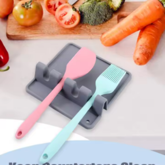 Silicon heat resistant spoon holder
